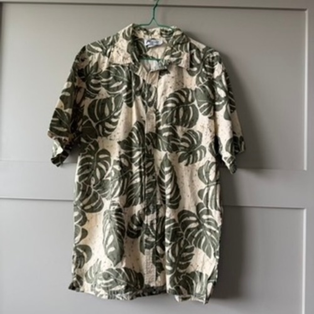 Malihini Hawaii Aloha Shirt Mens L Green Monstera Batik Cotton Made Hawaii